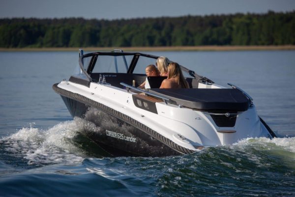 Corsiva 625 Tender krijgsman watersport (3)