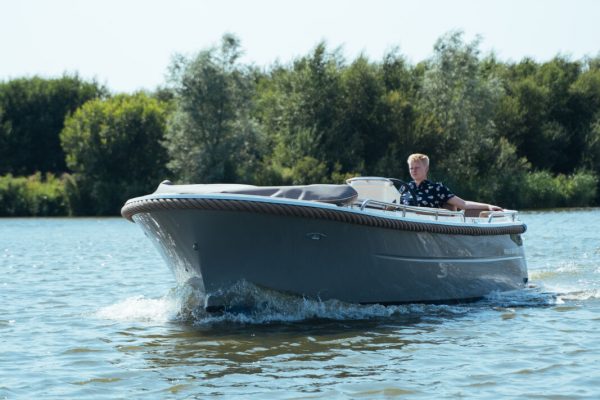 Primeur 600 Tender - voorkant